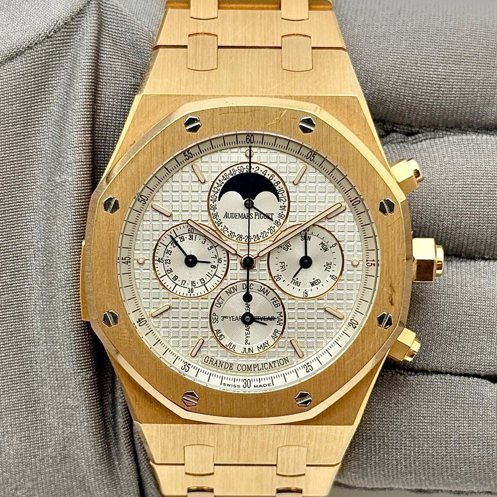 GRAND COMPLICATIONS