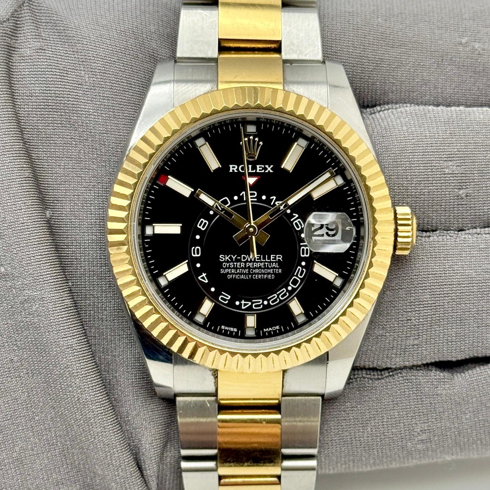 SKY-DWELLER