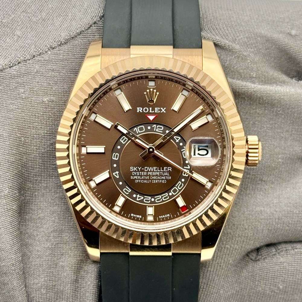 SKY-DWELLER