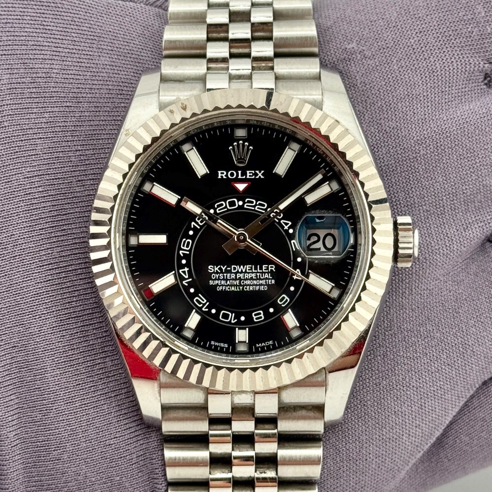 SKY-DWELLER